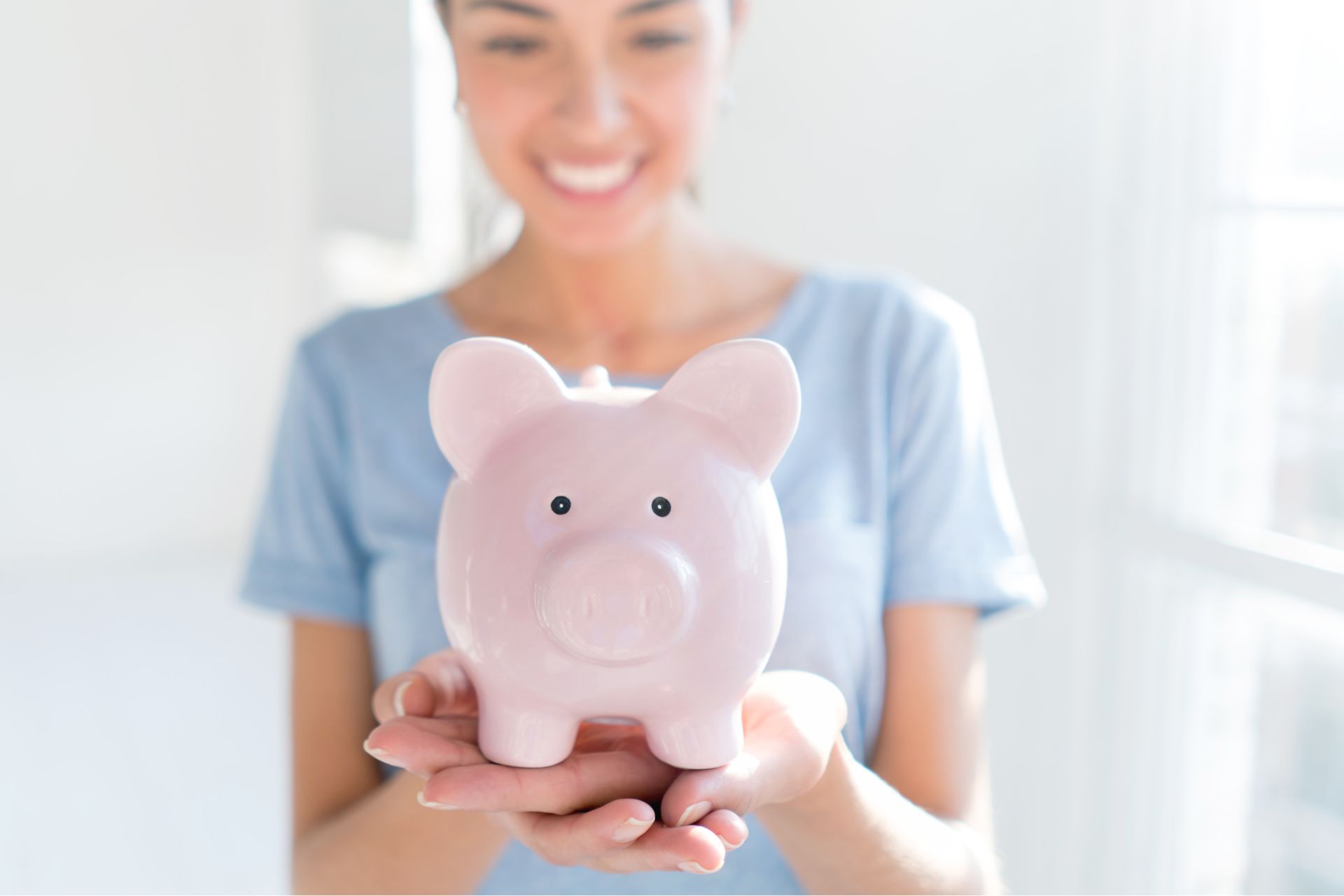 ways to stay committed to your savings goal