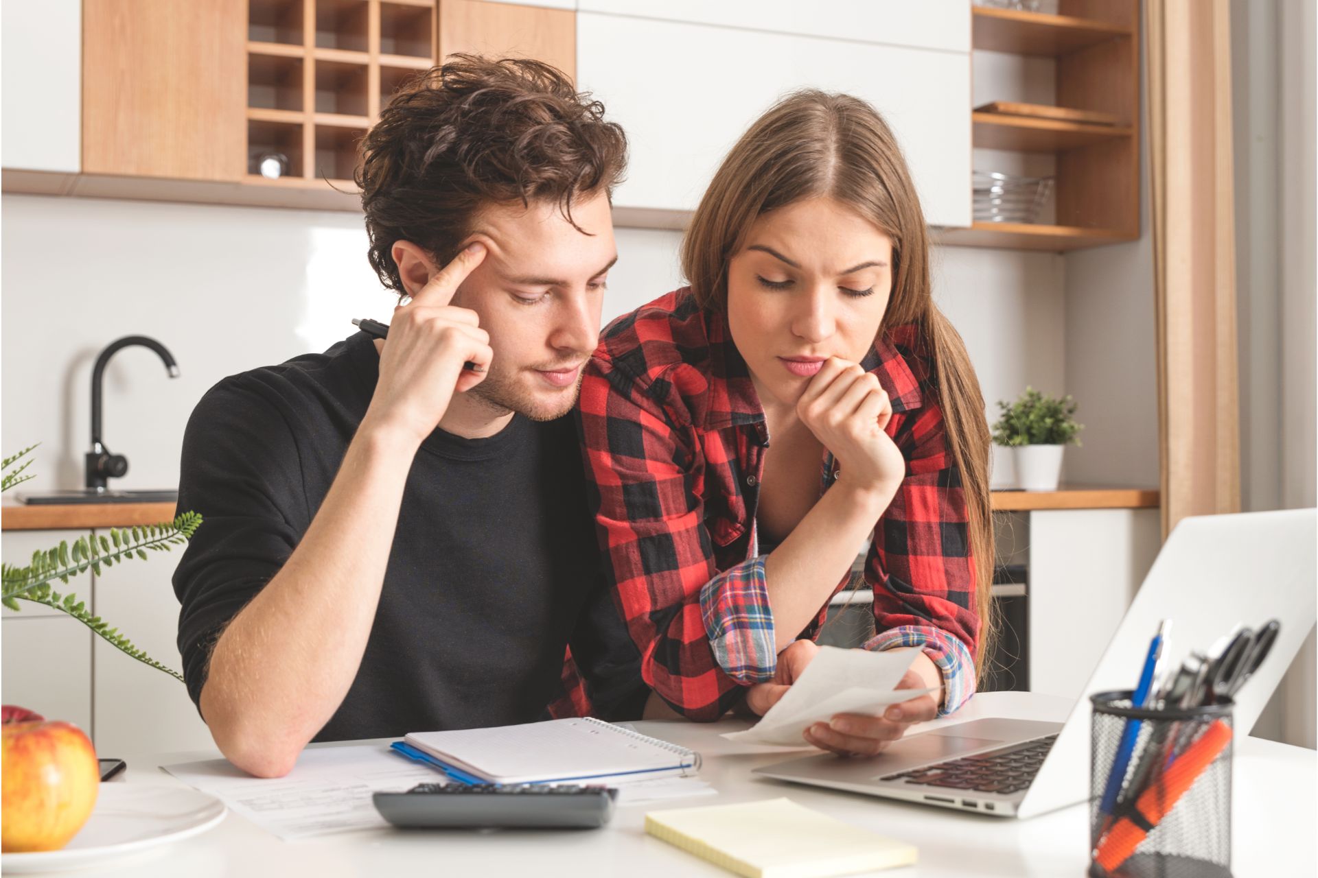 financial mistakes to avoid as a newly married couple