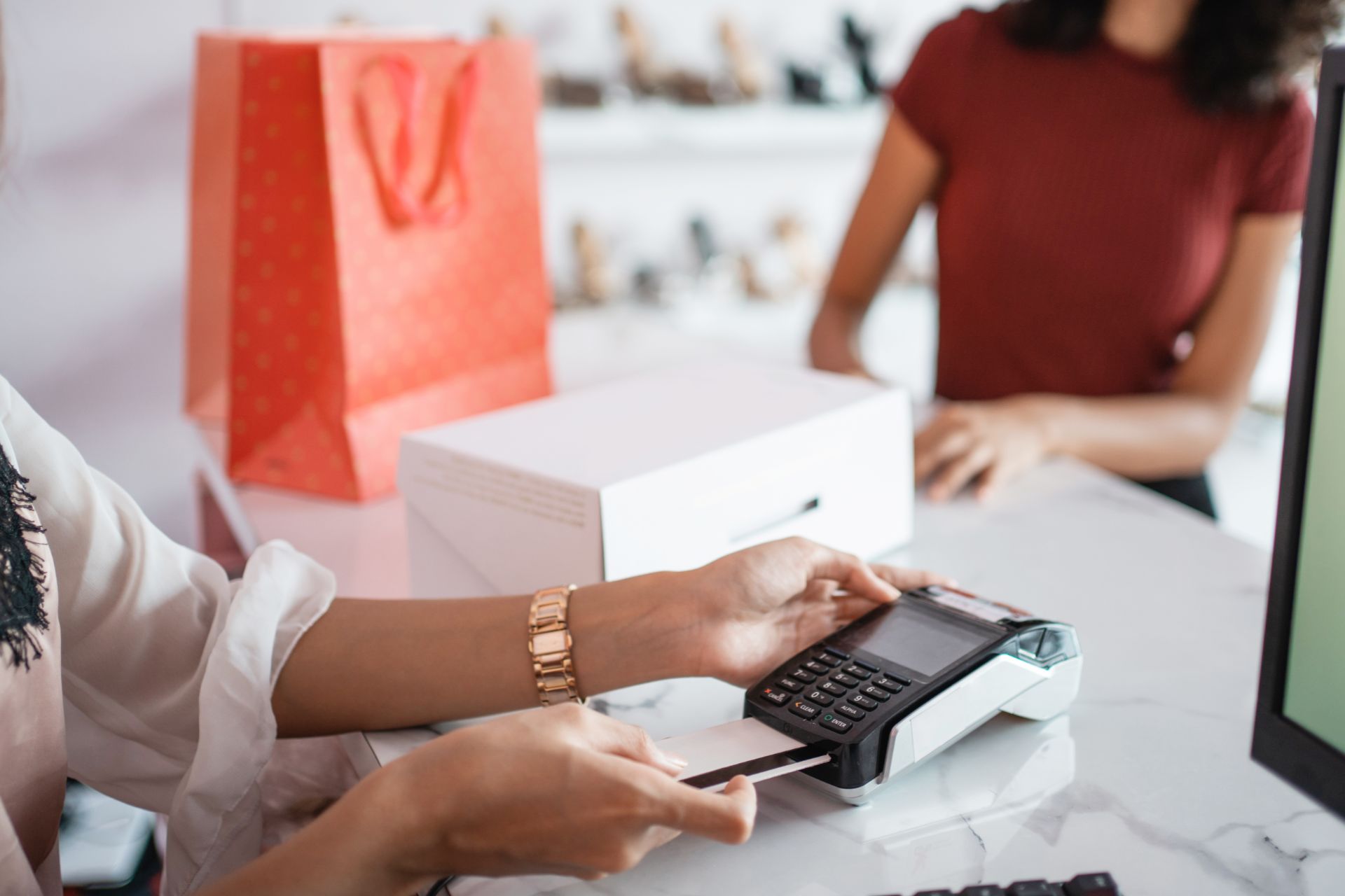 biggest financial mistakes that young adults make