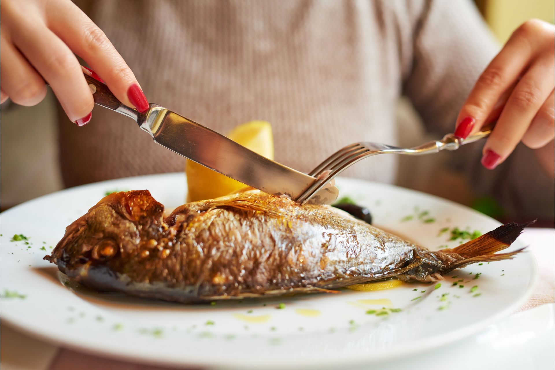 get paid to eat at restaurants
