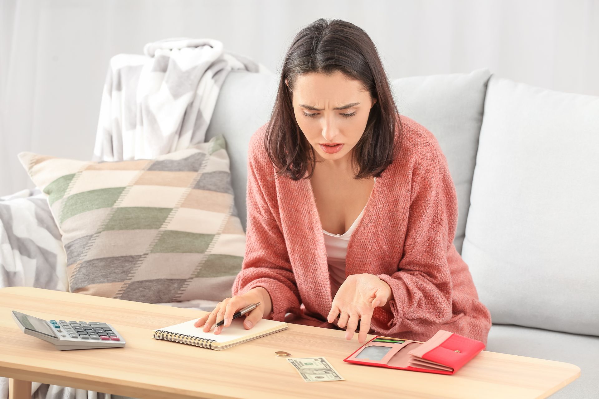 ways you're destroying your budget without knowing it