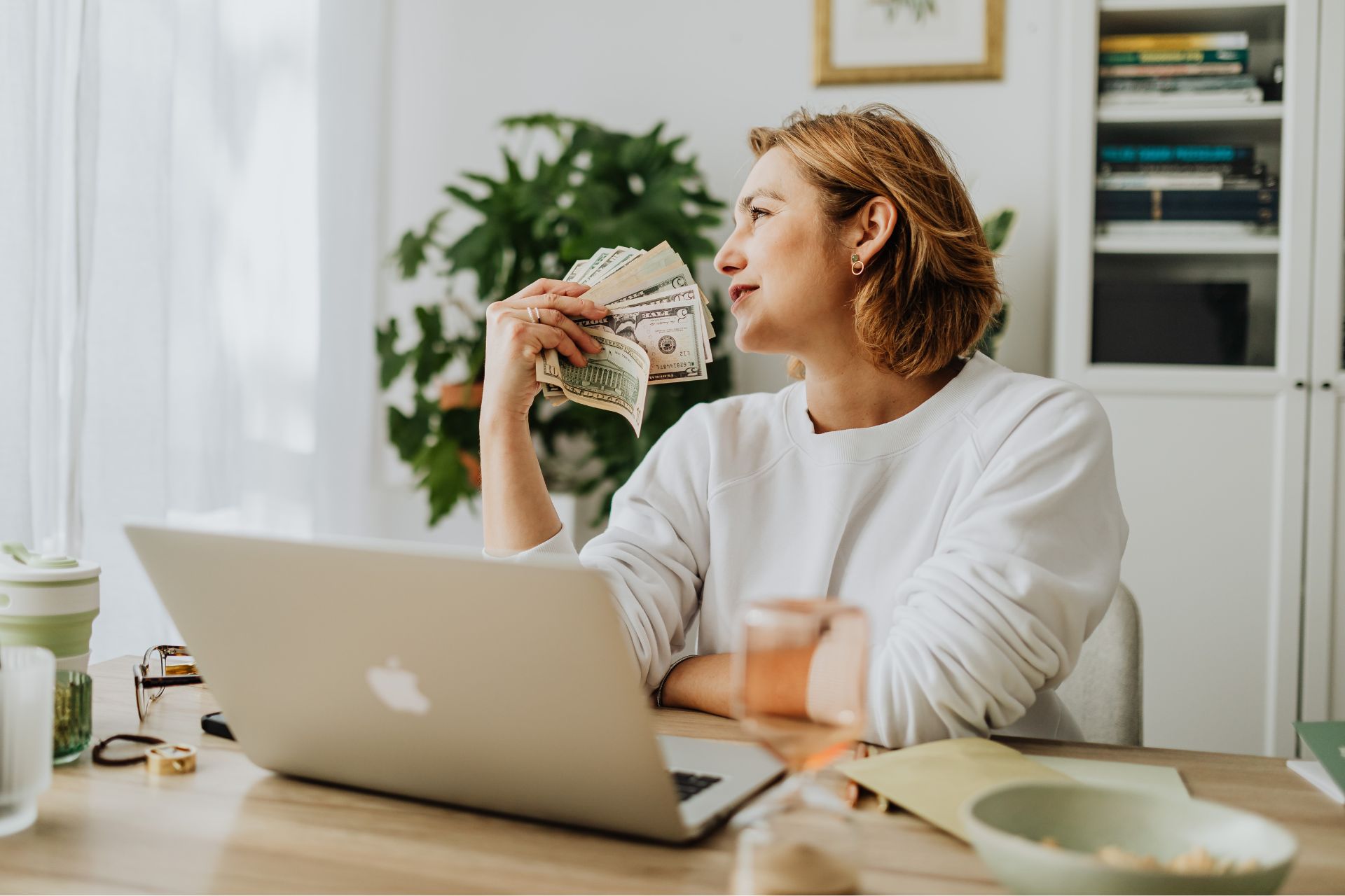 things you should not do with your money
