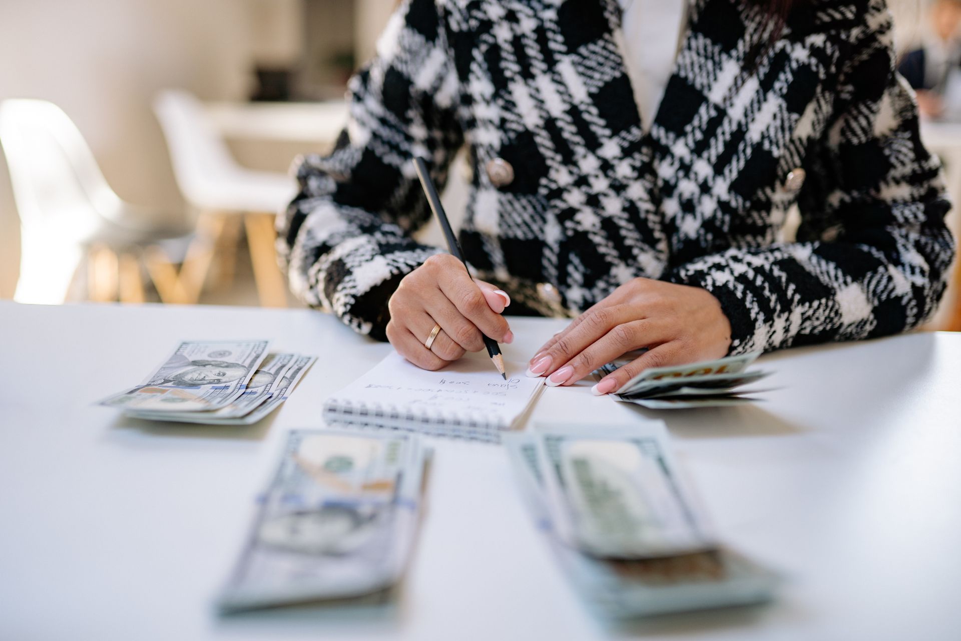 essential daily money habits